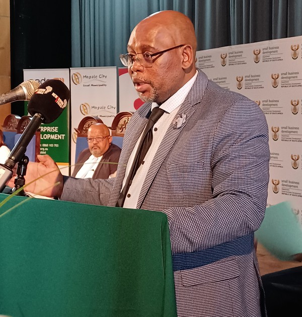 Deputy Minister Sidumo Dlamini led the Gauteng SMME and Co-operatives Roadshow in West Rand District Municipality, 08 March 2022