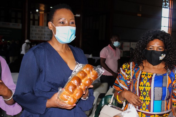 Minister Stella Ndabeni-Abrahams interacting with SMMEs during the roadshow held in Lejweleputswa District Municipality